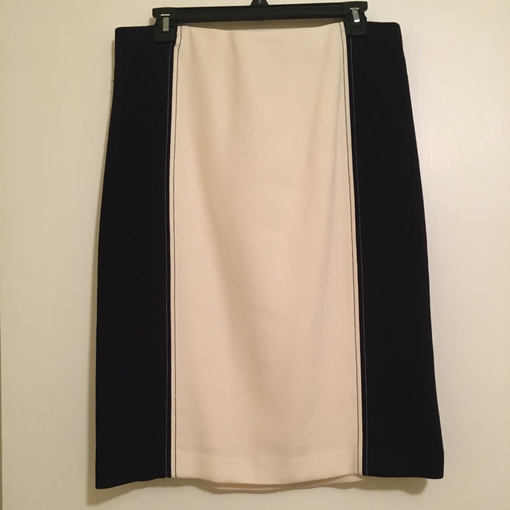 Ann Taylor slimming pencil skirt black/white M
